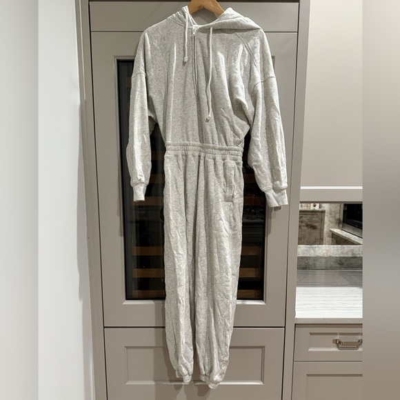 Abercrombie and Fitch grey sweatsuit - Picture 1 of 4
